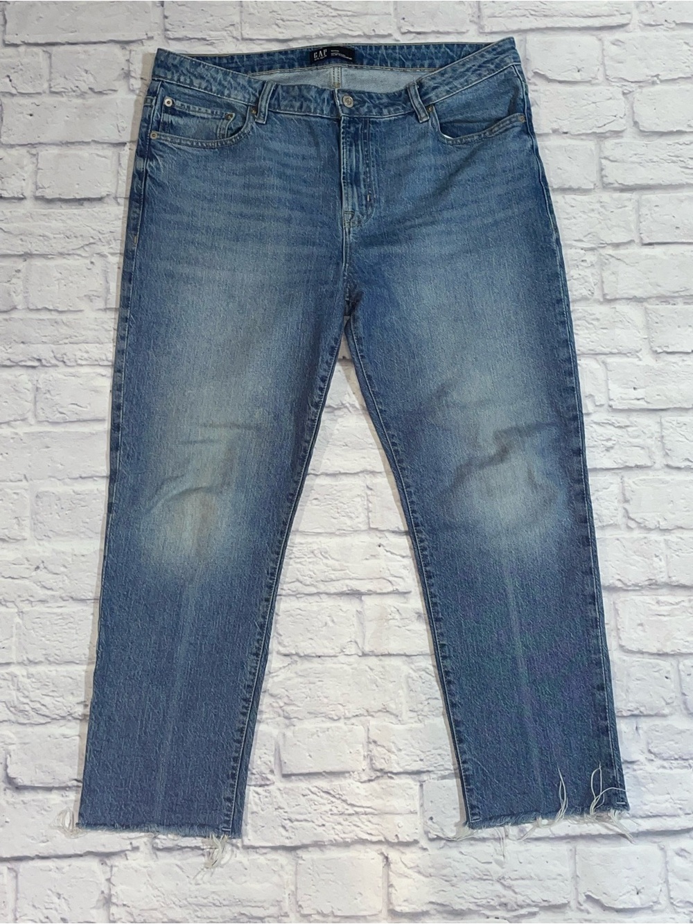 GAP Universal Slim Boyfriend Jeans. Size 12(31R)